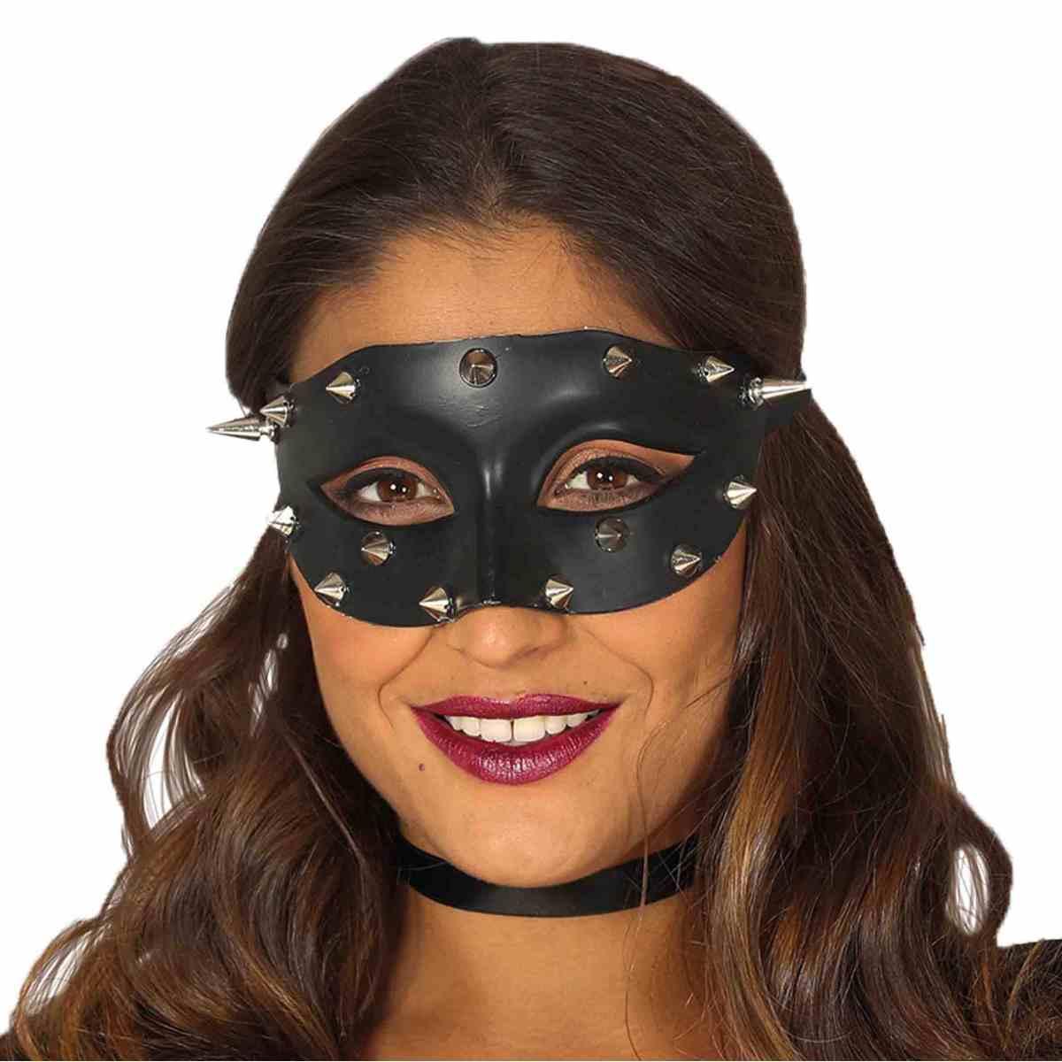 Maschera Viso Pvc Nera Con Borchie |Guirca