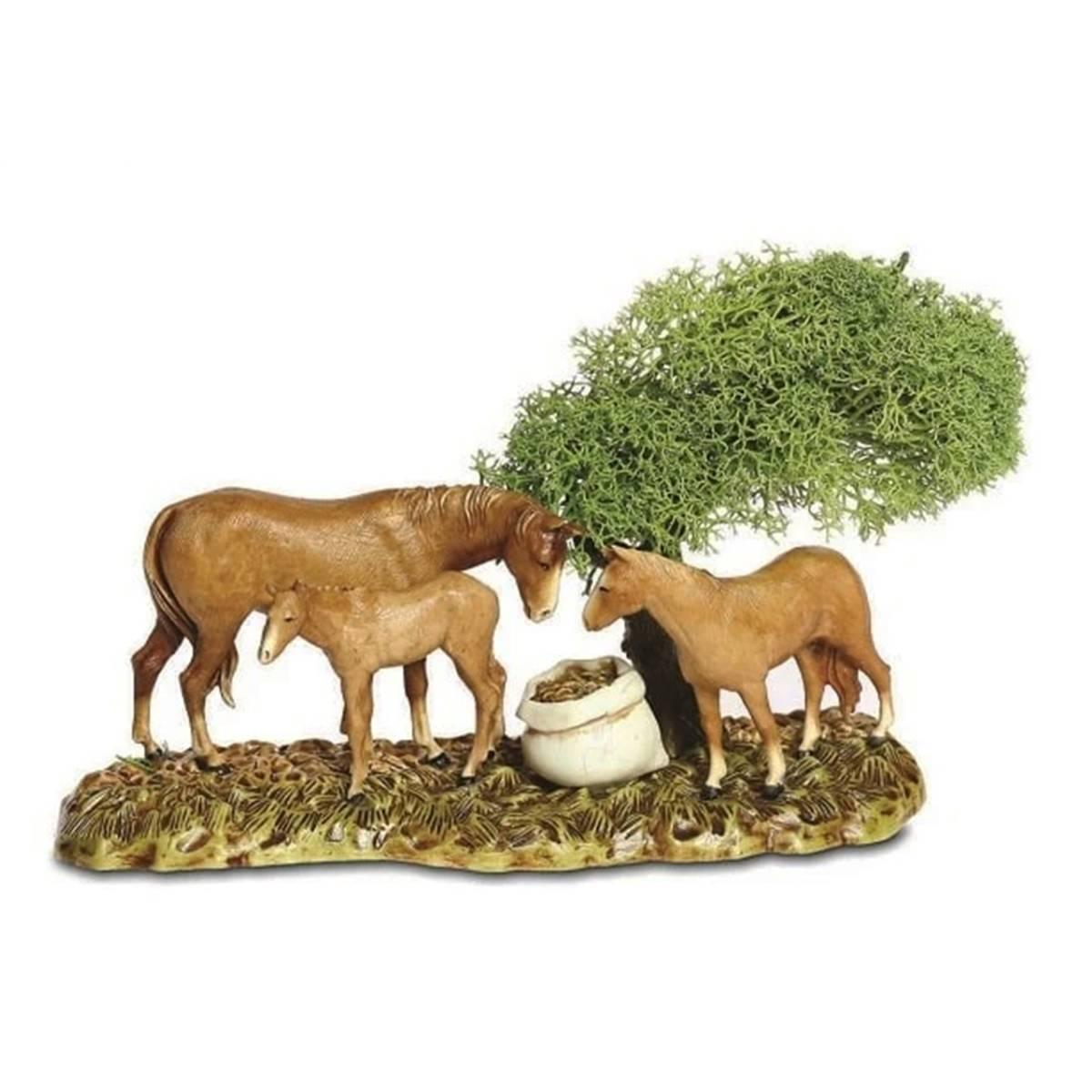 Animali Gruppo 3 Cavalli con Albero Statue da cm.8 | Moranduzzo