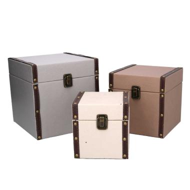 Scatola Ecopelle Beige cm.14x14xh14 |Vacchetti