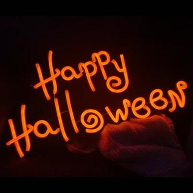Luce neon happy halloween arancione